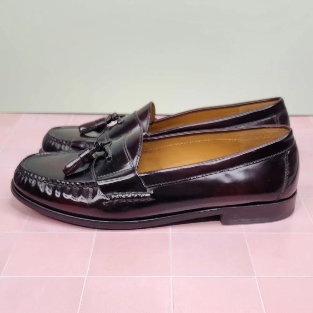 Cole Haan Mens Pinch Tassel Closed Toe Penny Loafer, Burgundy